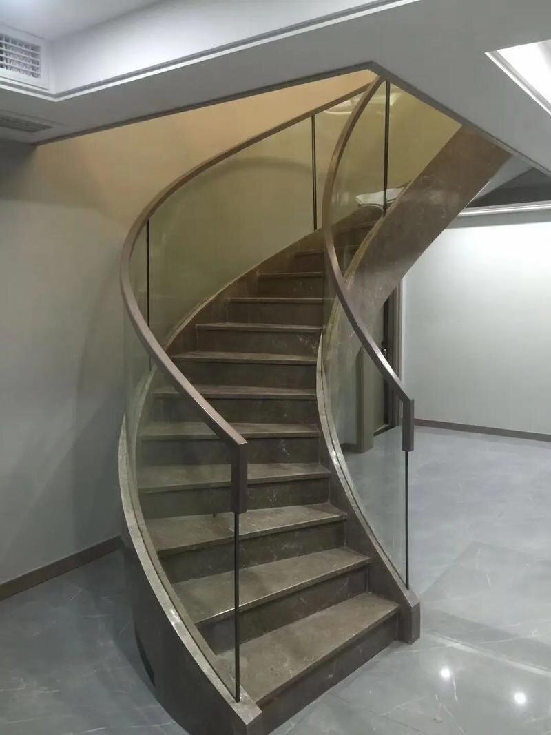 海东市热弯弧形玻璃异形展柜玻璃 - 方案